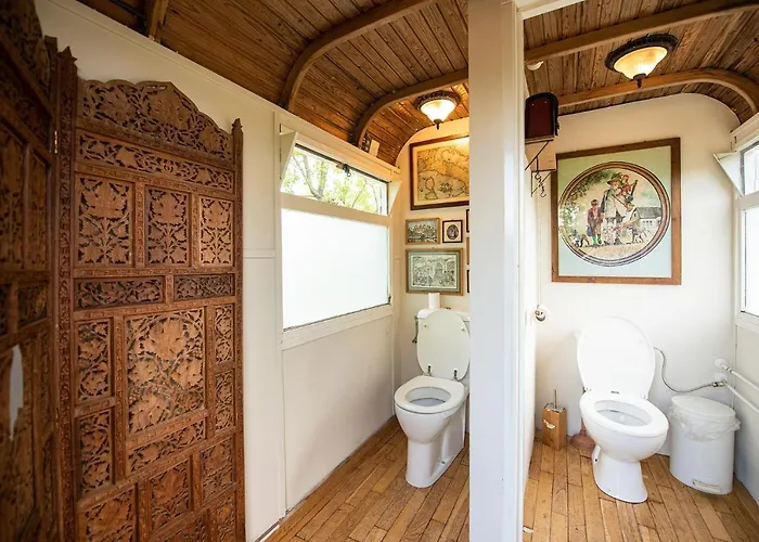 Slapen Tussen De Schapen In De Tante Tipi * Zennewijnen