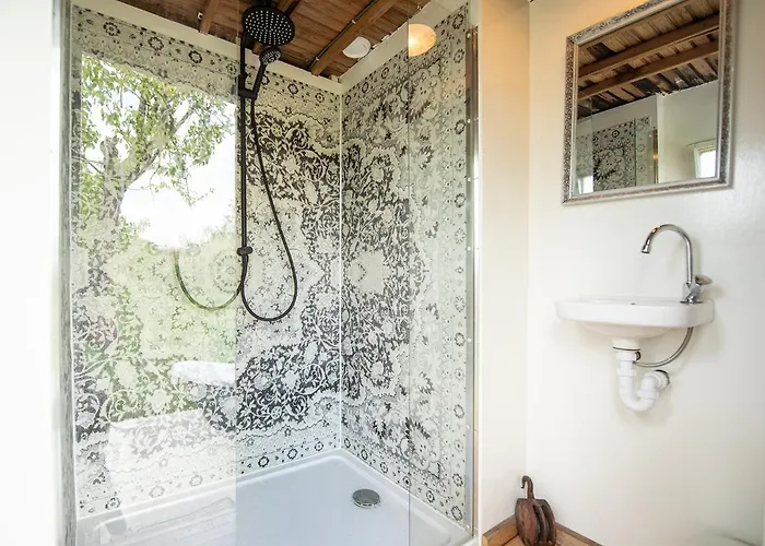 خيمة فخمة Slapen Tussen De Schapen In De Tante Tipi Zennewijnen