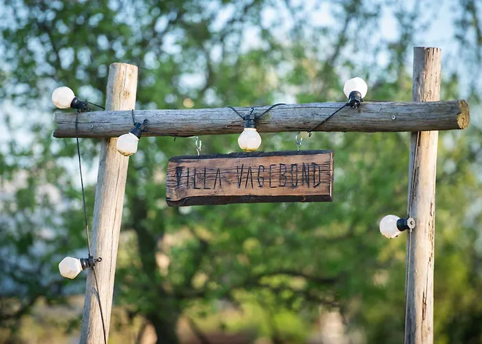 Slapen Tussen De Schapen In De Tante Tipi خيمة فخمة Zennewijnen