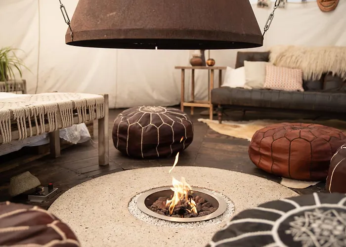 Slapen Tussen De Schapen In De Tante Tipi Zennewijnen